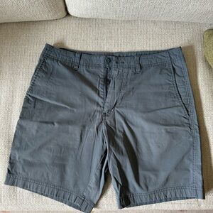 Duck Head Men’s 8” Harbor Performance Short - Slate Blue
32 Waist